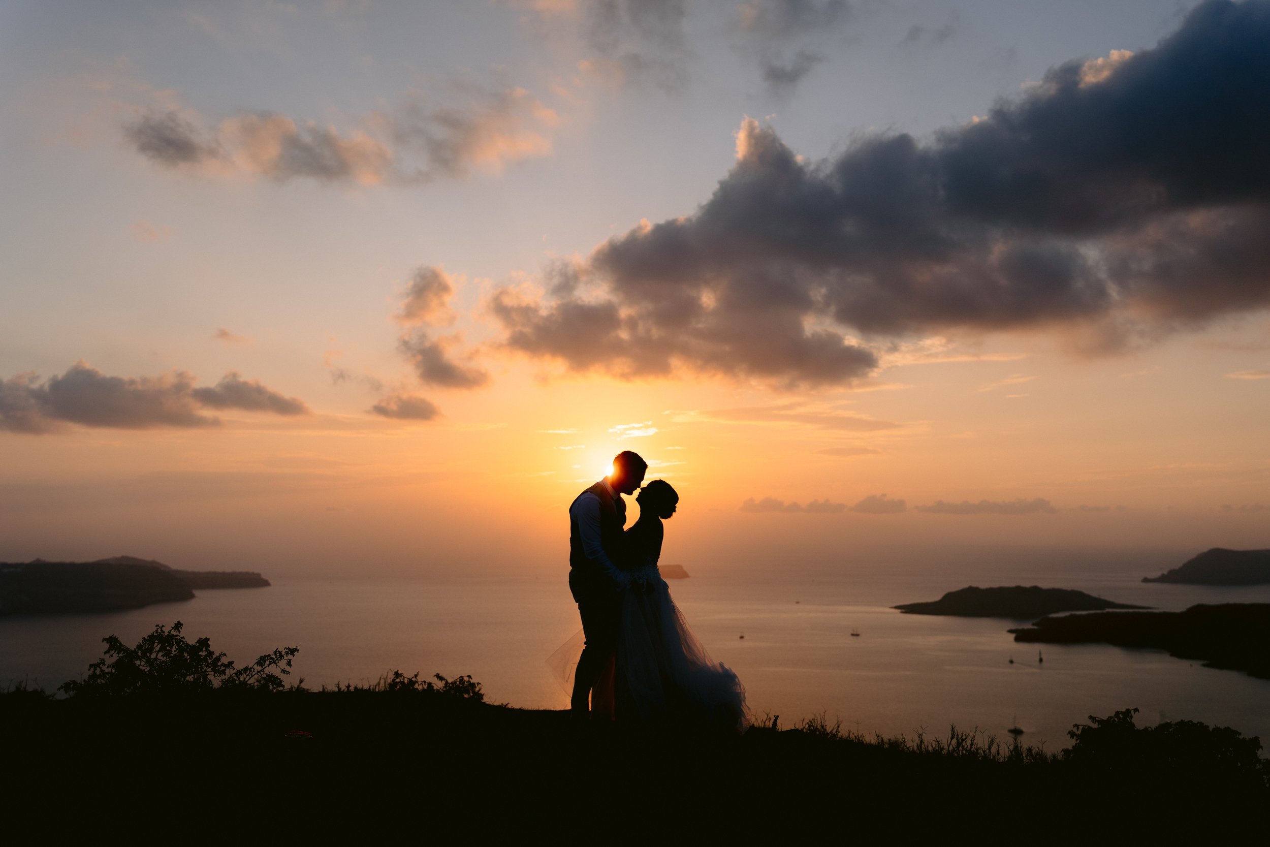 Santorini gem wedding