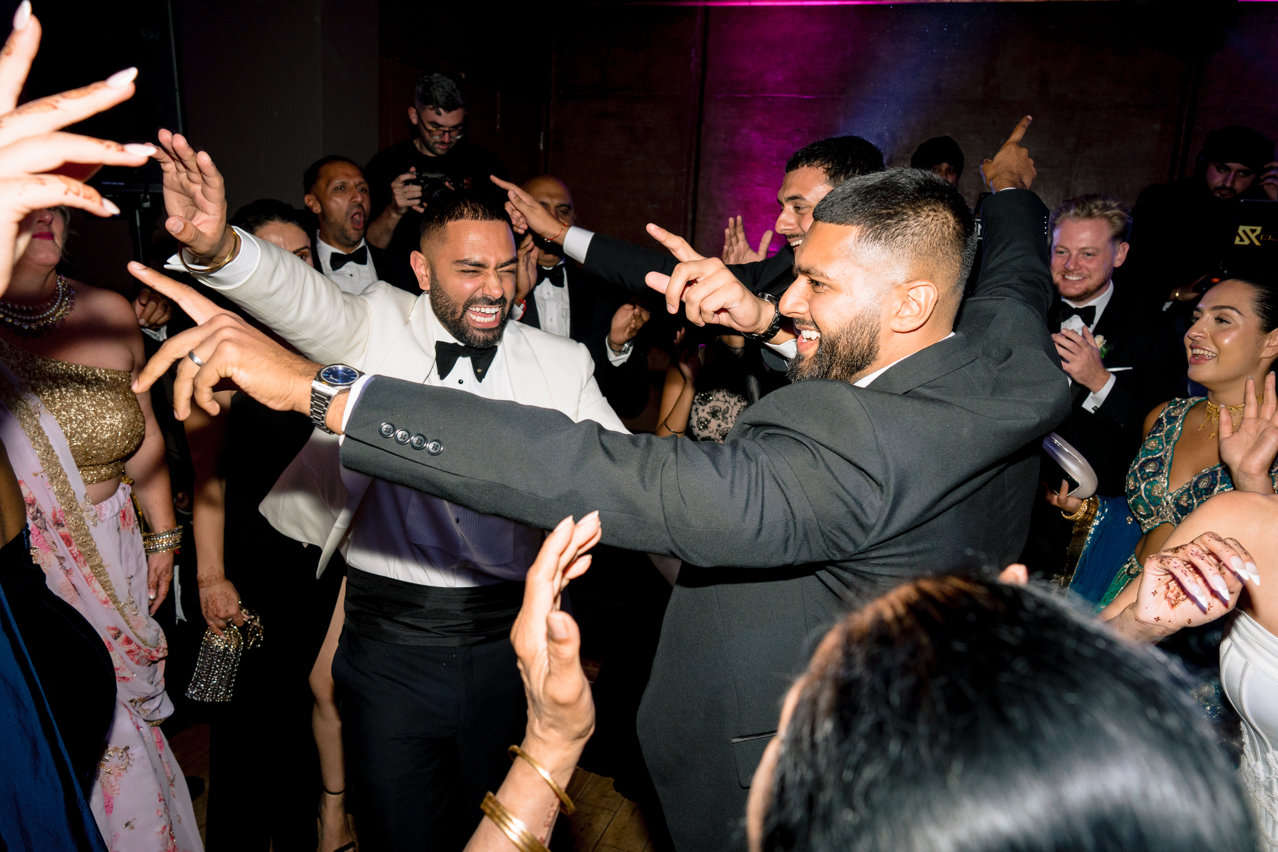 Elmore, Elmore Court, ELmore Court Wedding, Elmore Court Wedding Photographer, Cotswold wedding photographer, Cheltenham Wedding Photographer