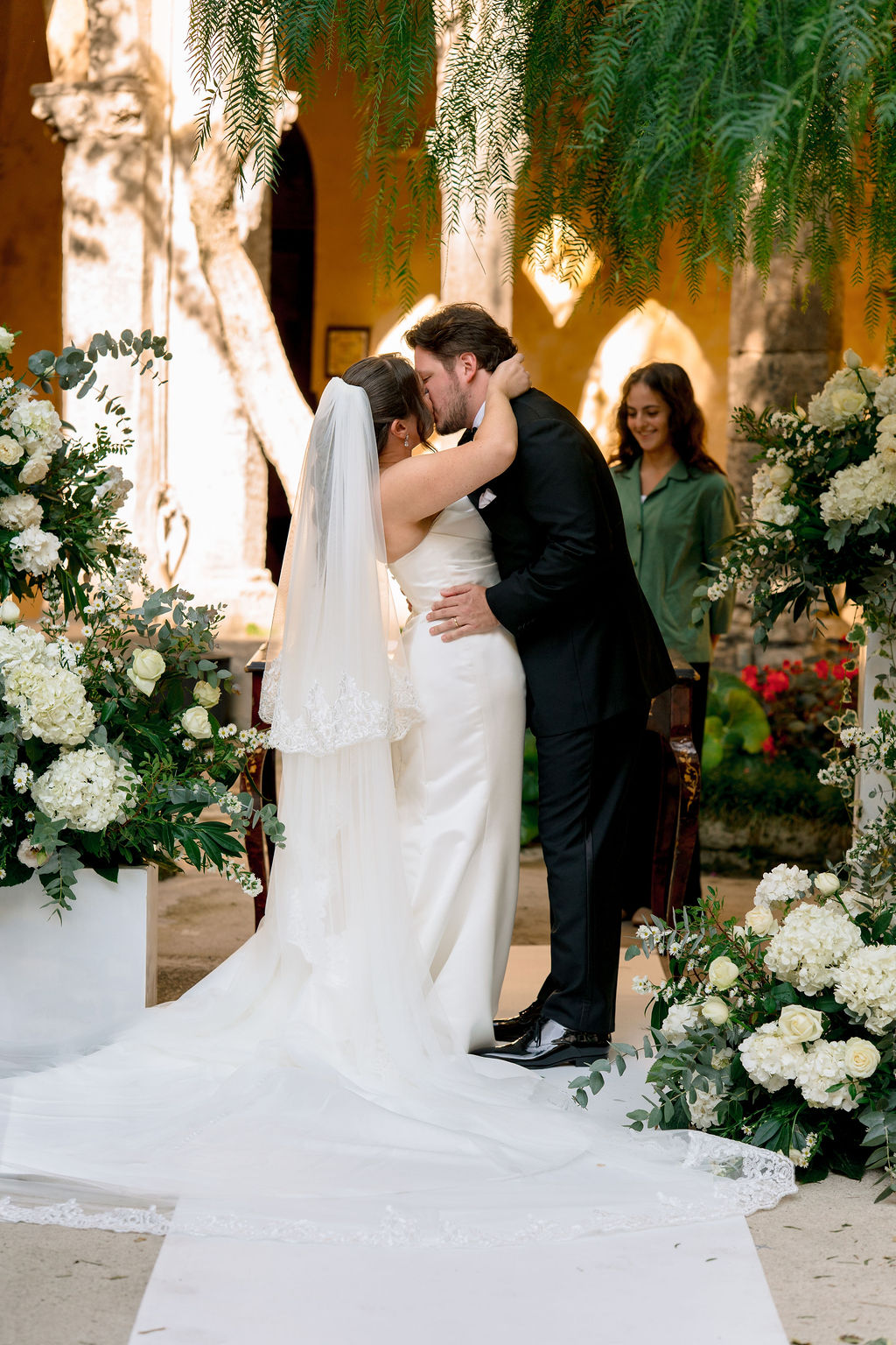 The Cloisters Sorrento Wedding, Chiostro di San Francesco, Sorrento Wedding, Sorrento Wedding Photographer, Amalfi Coast Wedding Photographer, Hotel Mediterraneo Wedding, destination wedding photographer, italy wedding photographer